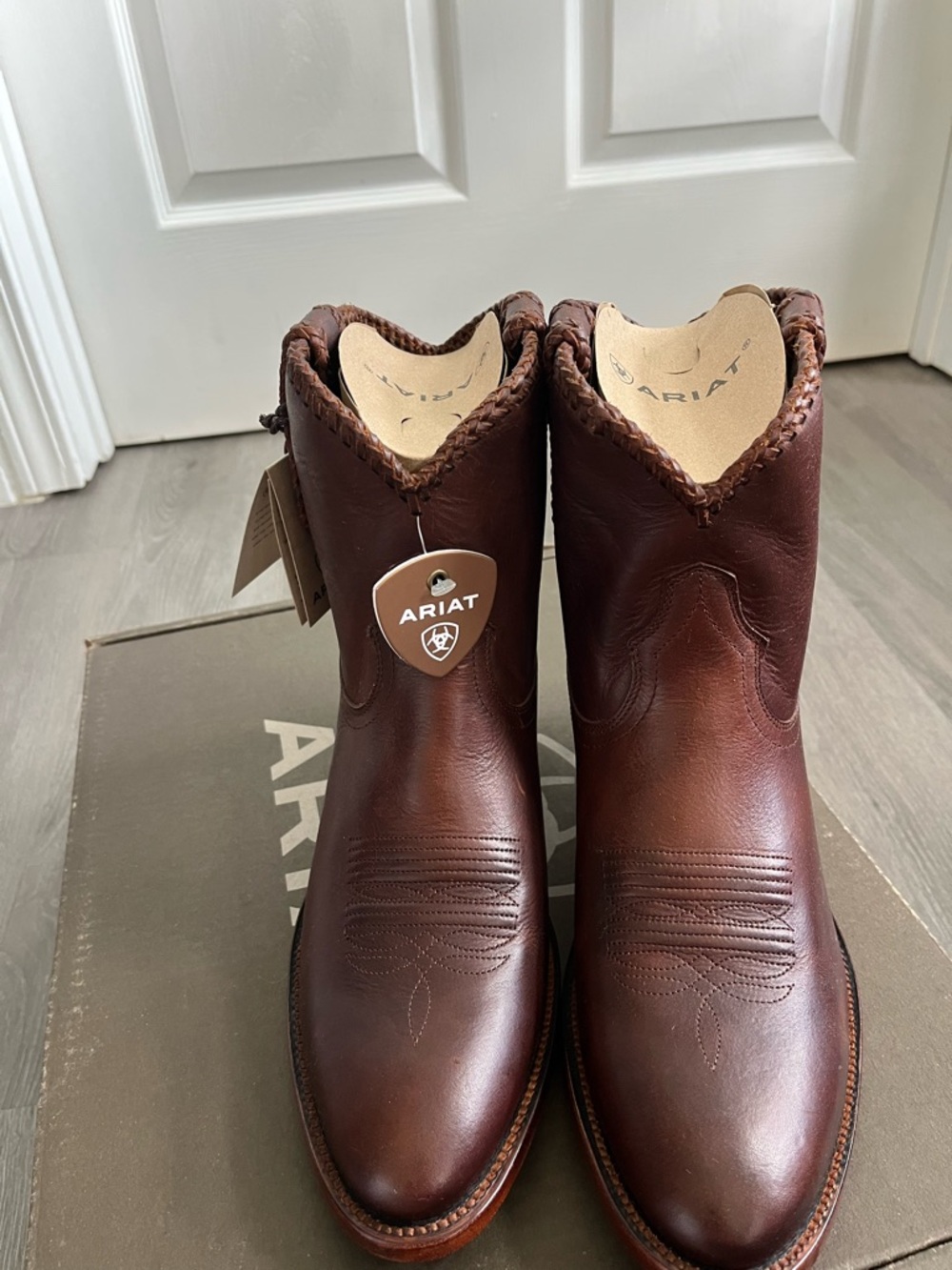 Ariat Brown Leather Short Western Boots with Braided Topline 9.5 - Picture 4 of 8